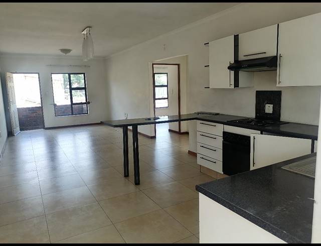 2 bed property to rent in ROBERTSHAM